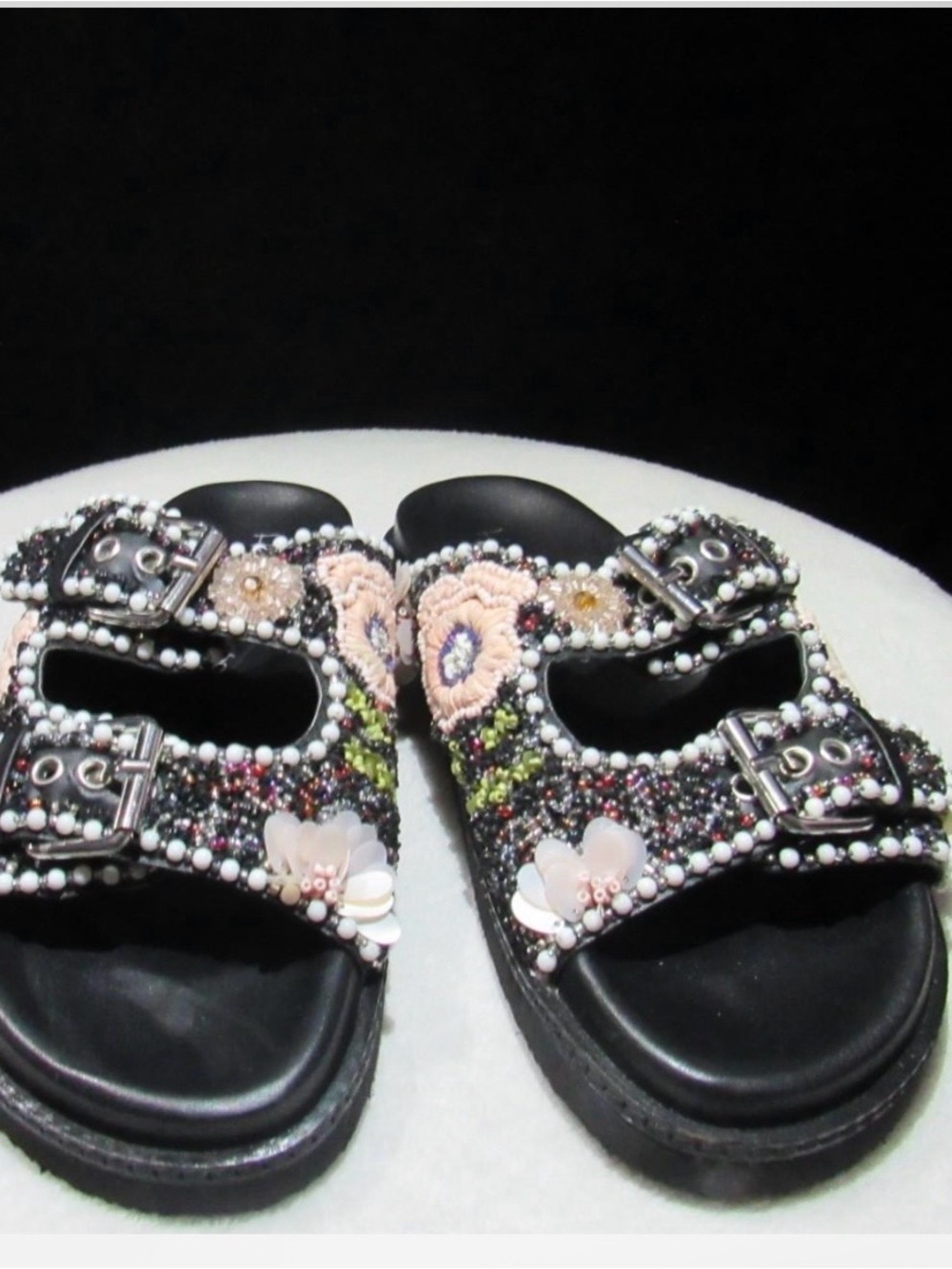 House of Harlow  Beaded embroidered Floral Buckle strap Sandal Sz 8.5(fit US8)